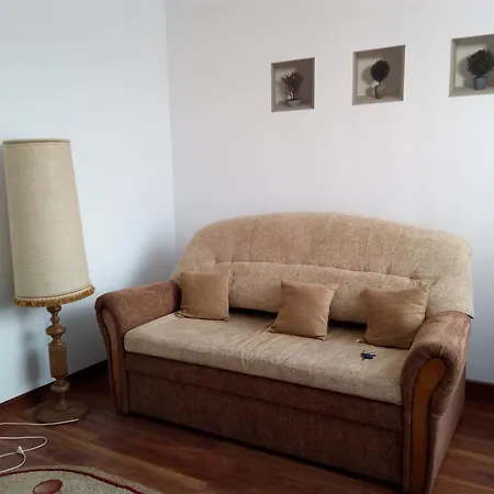 Center Apartment *