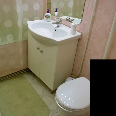 Center Apartment *